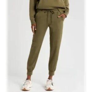 Zella Move In Pocket Joggers Olive Night size Small